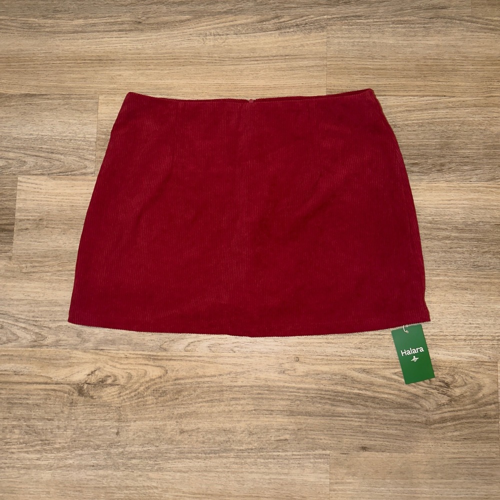 Halara High Waisted 2-in-1 A Line Mini Corduroy Casual Skirt Burgundy XL